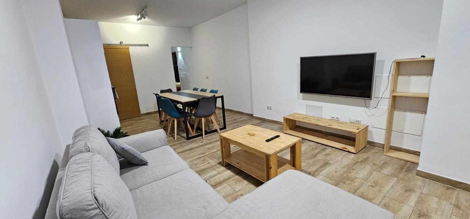 Apartamento Ciudad Y Playa *